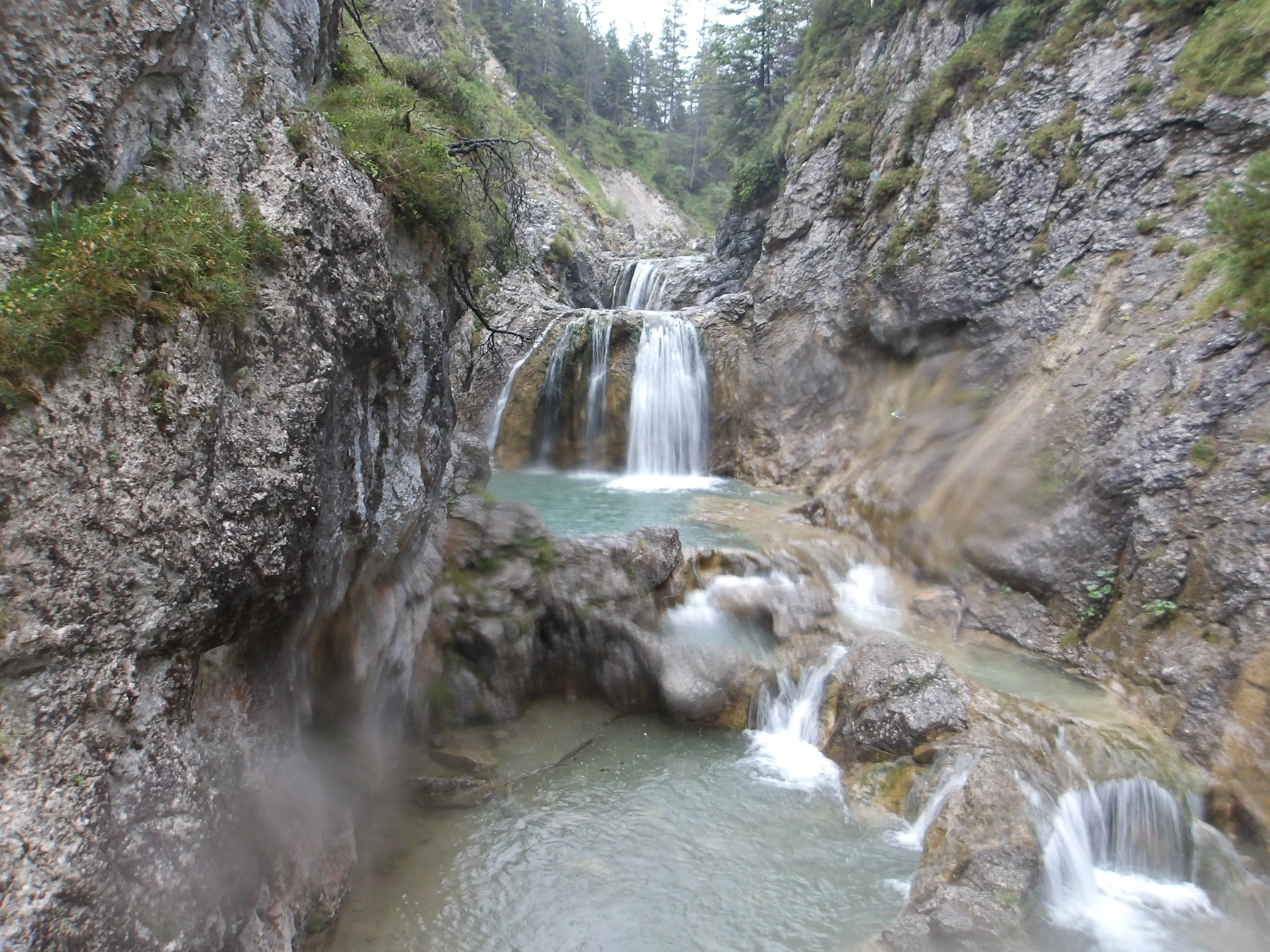 Stuibenfalle Reutte Blick auf Wasserfallstufen